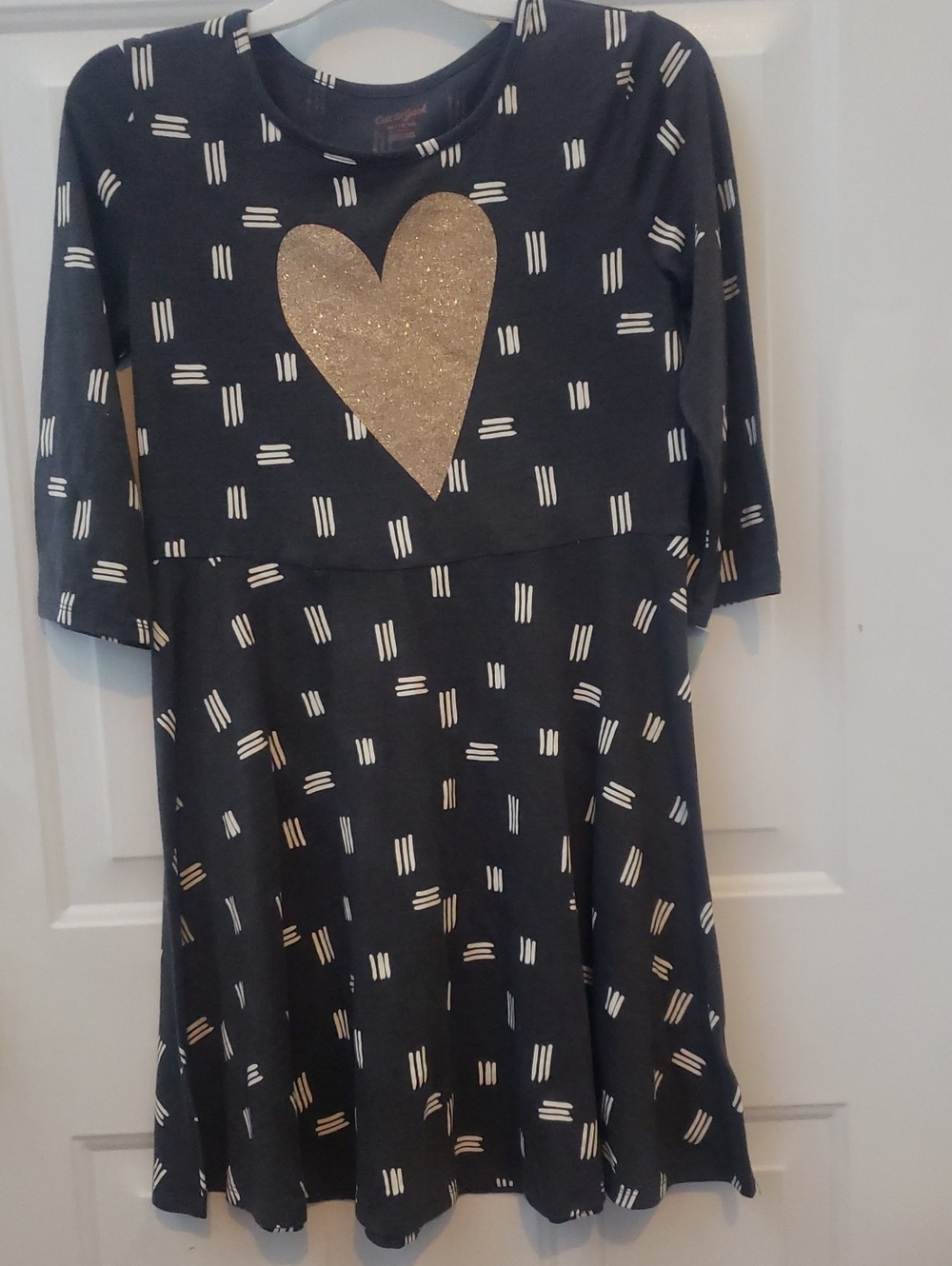 Cat & Jack Gray Dress with Gold Glitter Heart XL NWT